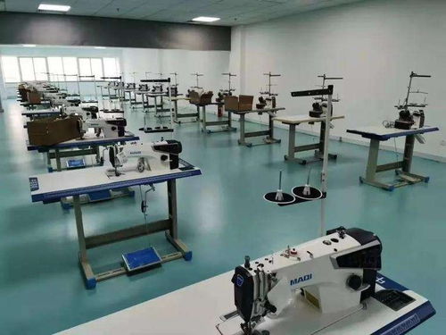 開發區工藝品廠招聘縫紉女工